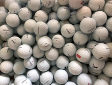 Cargar imagen en el visor de la galería, 15 Pelotas de golf ProV1 (Seminuevo)
